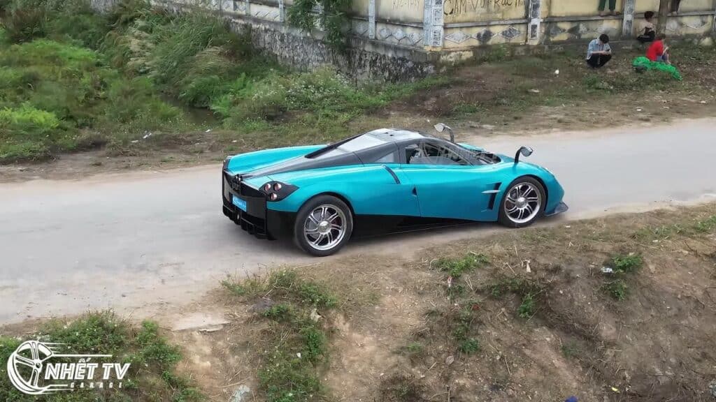 Riproduzione fedele della Pagani Huayra: un’opera d’arte creata da appassionati vietnamiti [VIDEO]