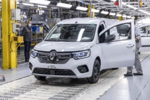 Renault Kangoo: 4 milioni di esemplari prodotti allo stabilimento di Maubeuge