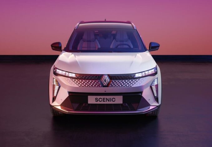 Renault Scenic E-Tech Electric: l’accattivante design che conquista