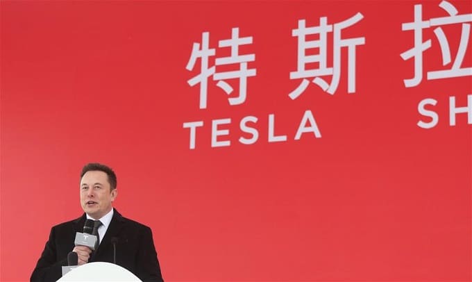 Tesla, ancora problemi di sicurezza della guida assistita: richiamo di 1,6 milioni di auto in Cina