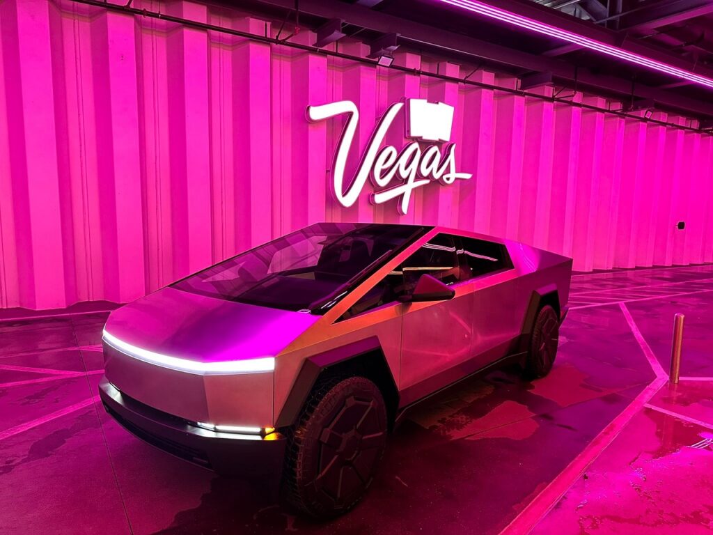 Tesla Cybertruck 