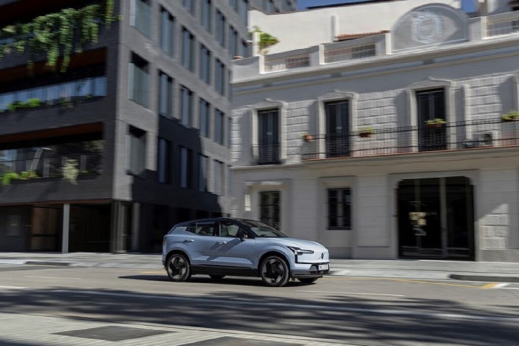 Volvo Cars amplia la sua strategia di sostenibilità fissando nuovi ambiziosi obiettivi