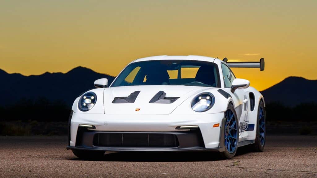 Un esemplare canadese della Porsche 911 GT3 RS del 2023 in vendita in Arizona [FOTO]