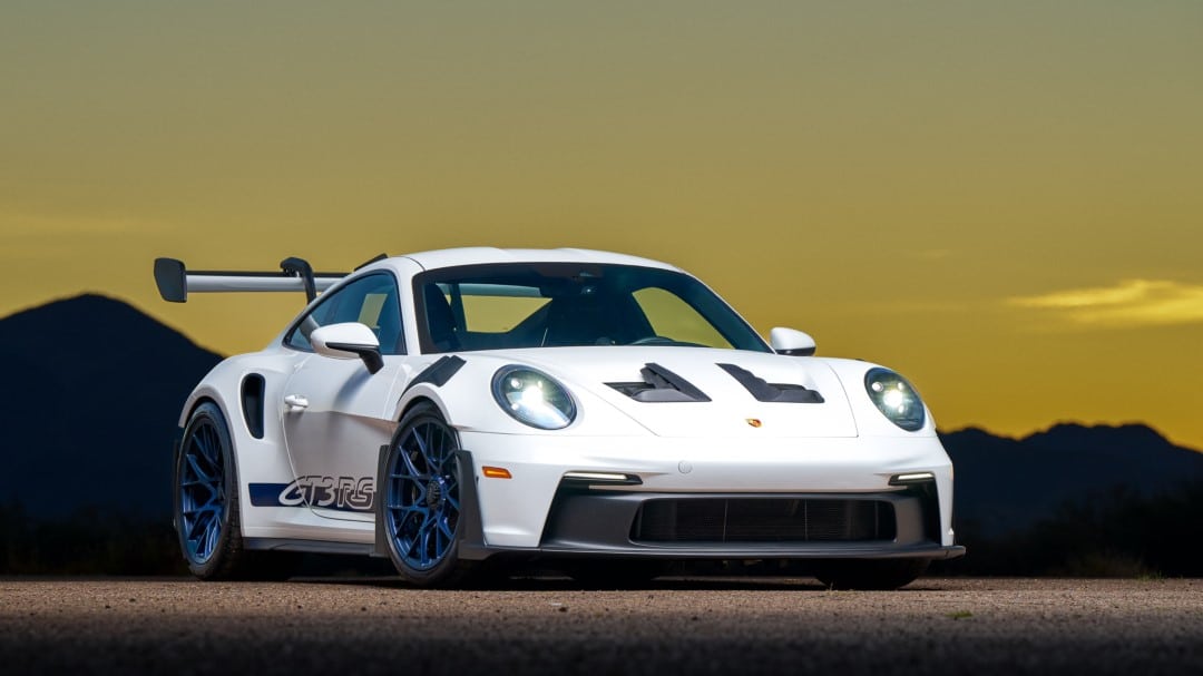 Un esemplare canadese della Porsche 911 GT3 RS del 2023 in vendita in Arizona [FOTO]