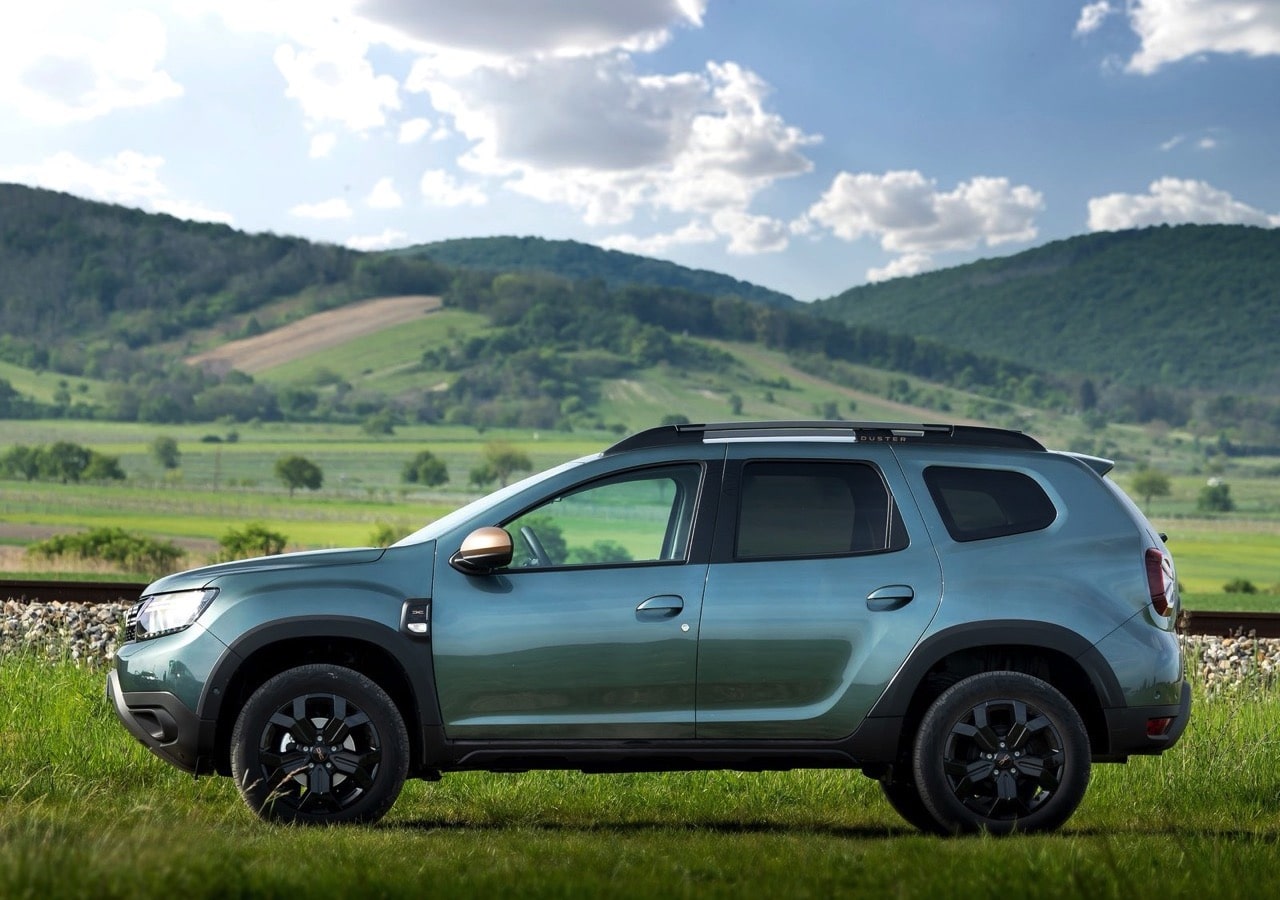 Dacia Duster Journey 2023 - Guida