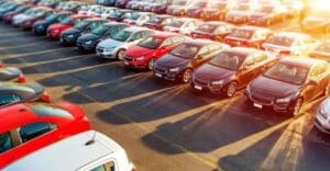 Mercato auto Europa 2023: calo a dicembre dopo 16 mesi di crescita