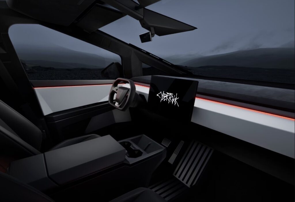 Tesla Cybertruck 2024: caratteristiche, estetica e interni in VIDEO