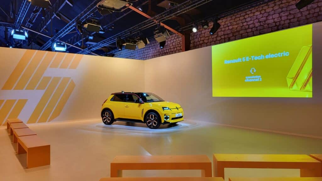 Renault 5 E-Tech Electric: un salto nel futuro dell’auto elettrica
