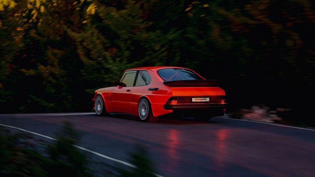 La rinascita della Saab 900 coupé: un restomod ispirato alle Porsche classiche