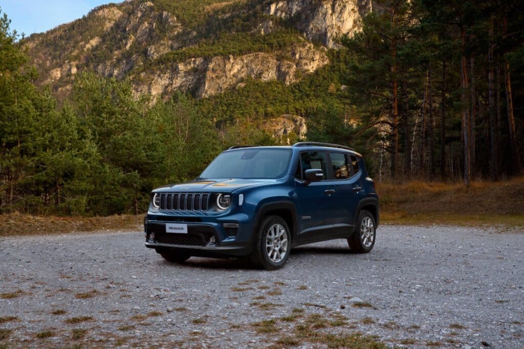 Nuova Jeep Renegade 2024: una decade di successi e il via agli ordini