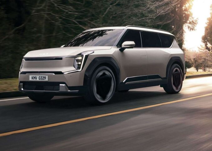 Kia EV9 è tra le finaliste in due categorie dei World Car Awards 2024