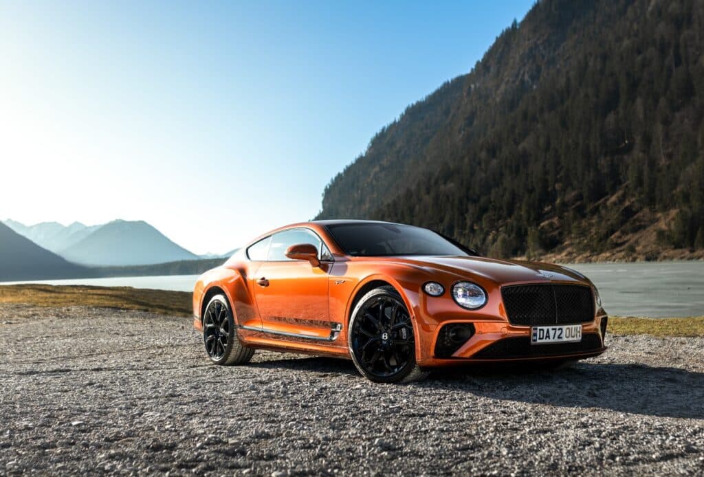 La Bentley Continental GT 2024: due importanti riconoscimenti dai lettori di due riviste di mercati europei chiave