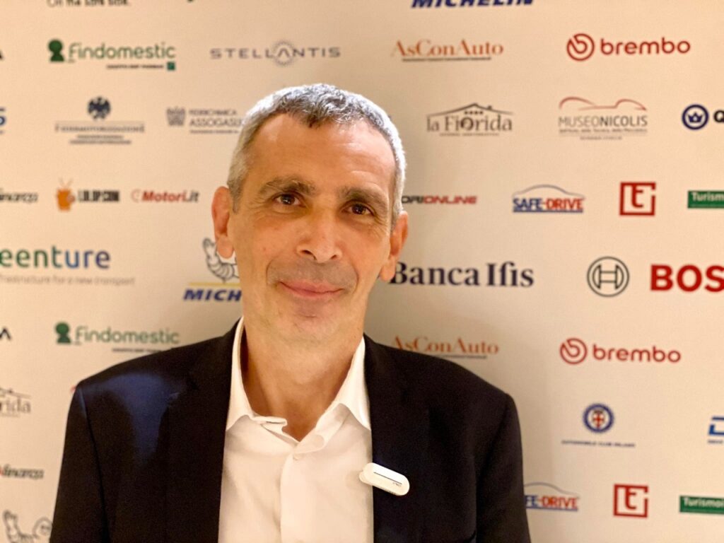 #FORUMAutoMotive 2024 | Pressi, A2A: “L’infrastruttura c’è, ma non basta” [INTERVISTA VIDEO]