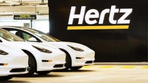 Hertz: via il CEO per colpa delle auto elettriche e di Tesla?