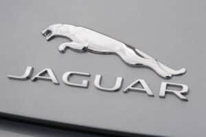 Jaguar: stop alla produzione delle termiche a giugno, poi le elettriche