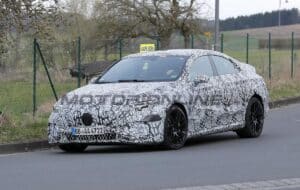 Mercedes-AMG CLA elettrica: test in corso per la nuova coupé quattro porte [FOTO SPIA]