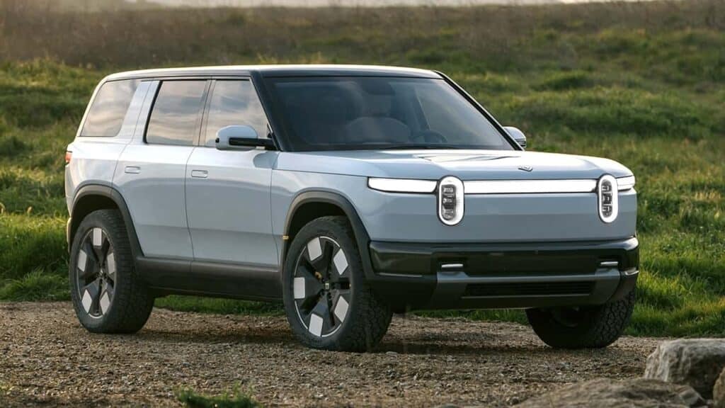 Rivian R2 parte bene: già oltre 68.000 prenotazioni per il SUV