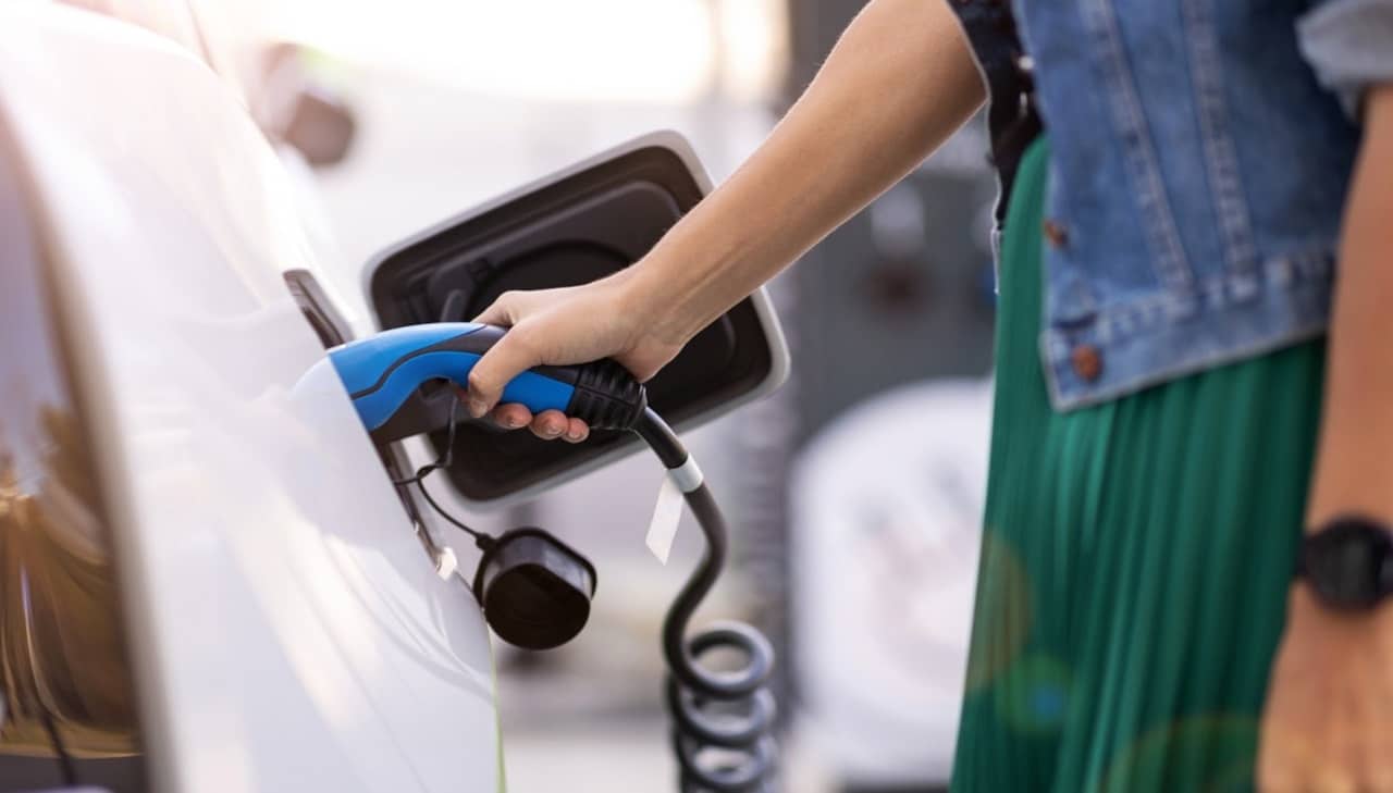 Federcarrozzieri: aumentano i costi di ricarica delle elettriche