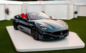 Maserati al Rolex Monte-Carlo Masters 2024 con la one-off MC20 Cielo Opera d’arte e la nuova GranCabrio Trofeo [FOTO]