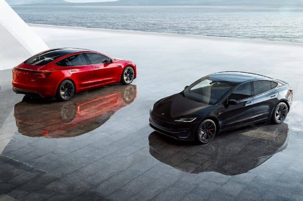 Nuova Tesla Model 3 Performance: svelata la Tesla più potente di sempre [FOTO]