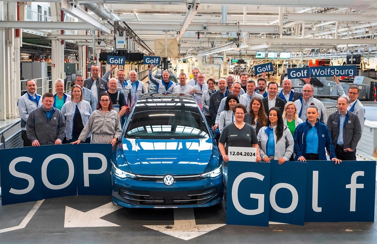Volkswagen Golf Facelift: partita la produzione a Wolfsburg