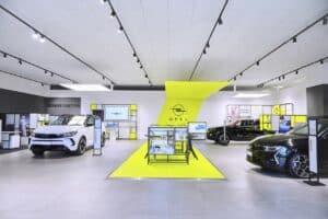 Opel: nuovo concept per gli showroom del marchio di Stellantis
