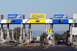 Telepass: aumenta il canone, dal 1° luglio raddoppia la Base