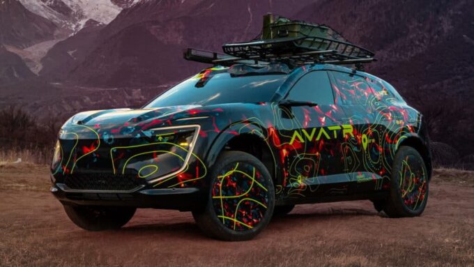 Avatr 15: il nuovo SUV-Coupé prepara il debutto in Cina [TEASER]