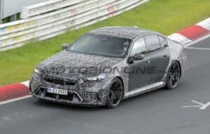 Nuova BMW M5: test al Nurburgring per berlina e Touring [FOTO SPIA]