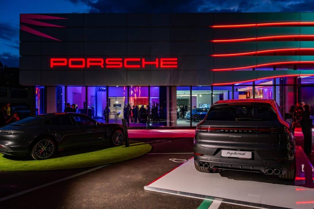 Destination Porsche: l’innovativo concept architettonico arriva a Torino