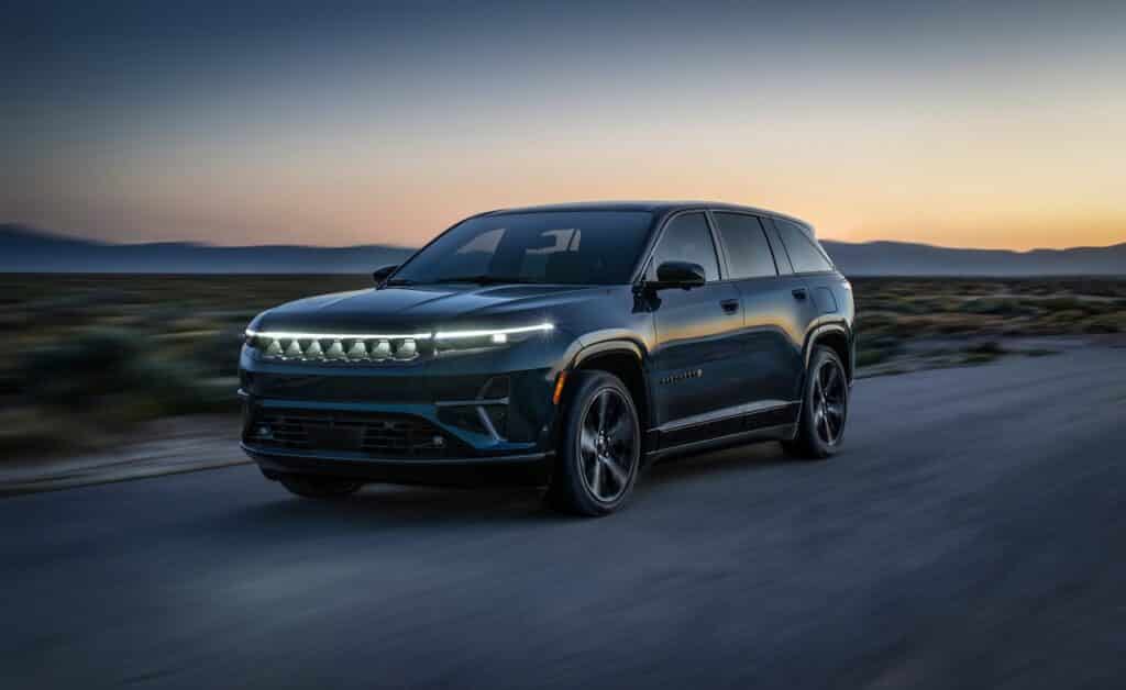 Jeep Wagoneer S: il SUV elettrico debutterà il 30 maggio [VIDEO TEASER]