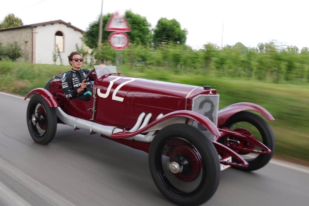 Mercedes: con Russell per festeggiare i 100 anni del trionfo nella Targa Florio [VIDEO]