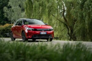 Opel: auto elettriche da 59 euro al mese con gli incentivi statali