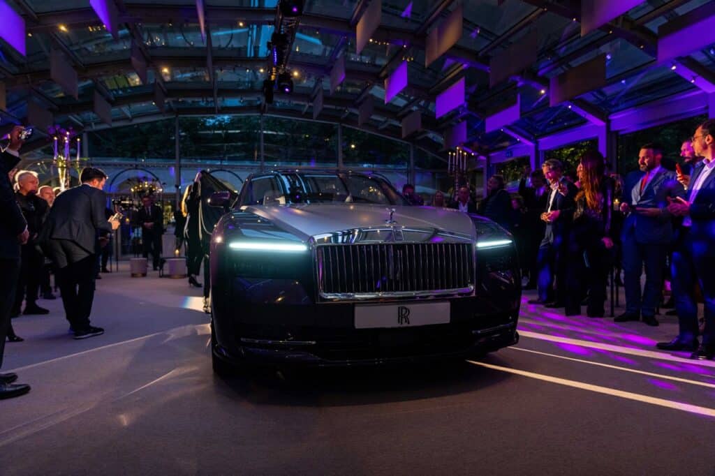 Rolls-Royce Motor Cars Milan: debutto all’insegna dell’eleganza