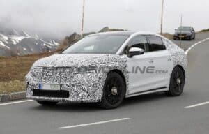 Skoda Enyaq Coupé 2025: restyling in strada [FOTO SPIA]