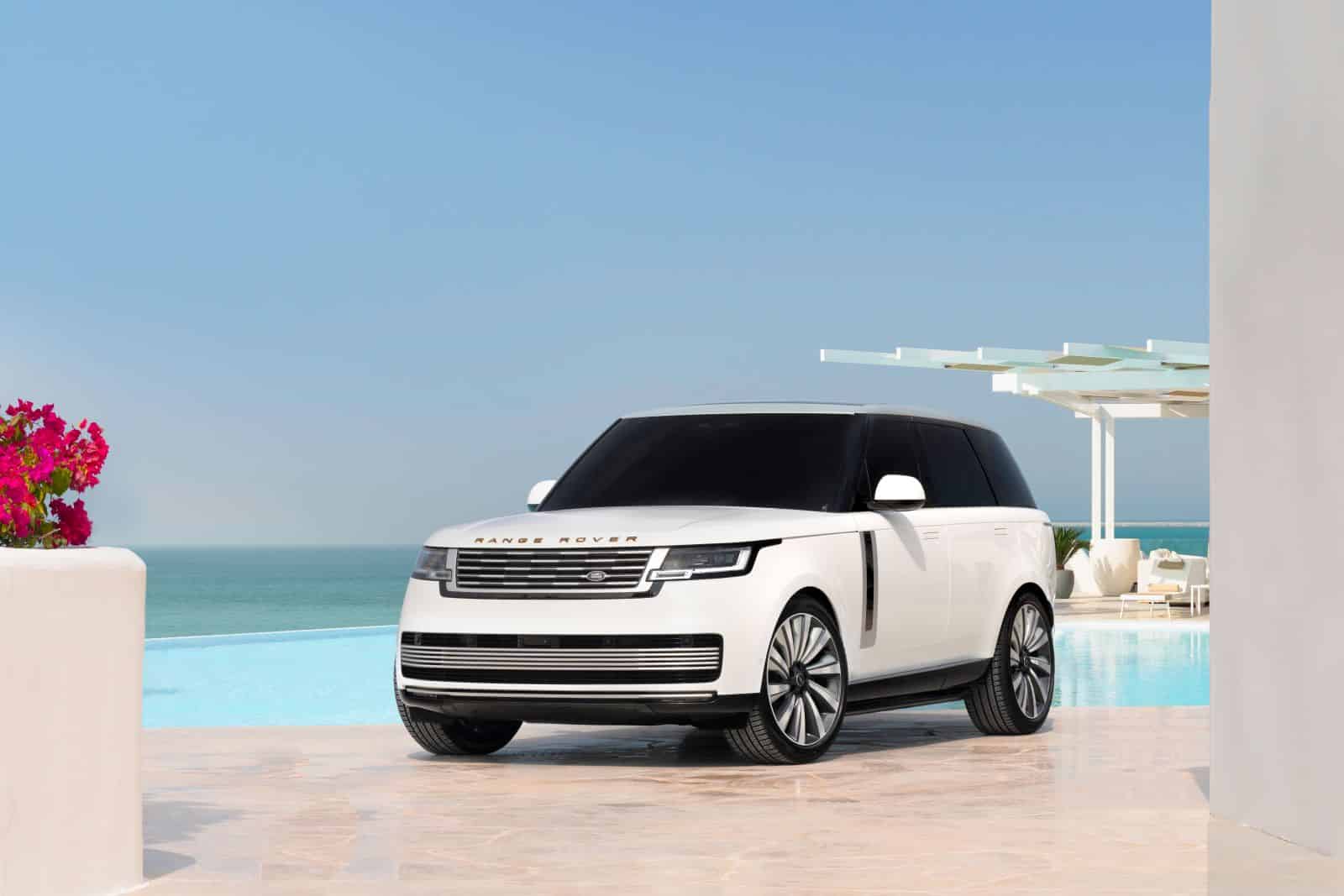 Risultati finanziari FY24 di Jaguar Land Rover: ecco l'analisi
