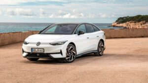 Volkswagen ID.7 2024: caratteristiche, motori elettrici e allestimenti