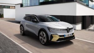 Renault Mégane E-Tech 2024: caratteristiche, motori e autonomia