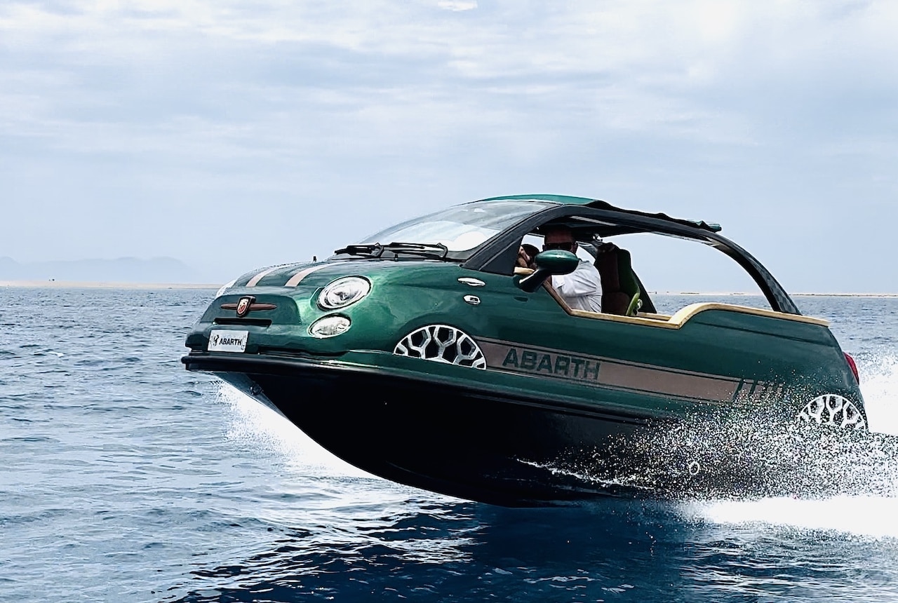 Abarth: non solo auto, è stata presentata l’imbarcazione Offshore
