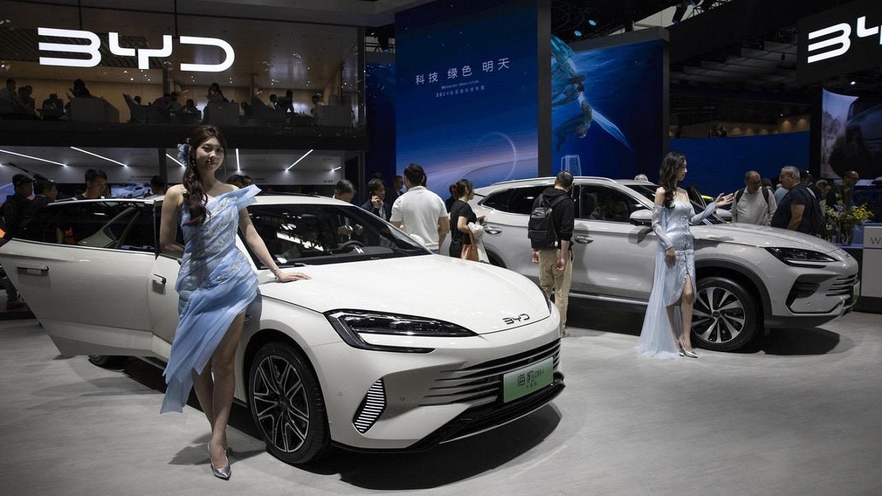 Auto elettriche cinesi: l’Unione Europea aumenterà i dazi