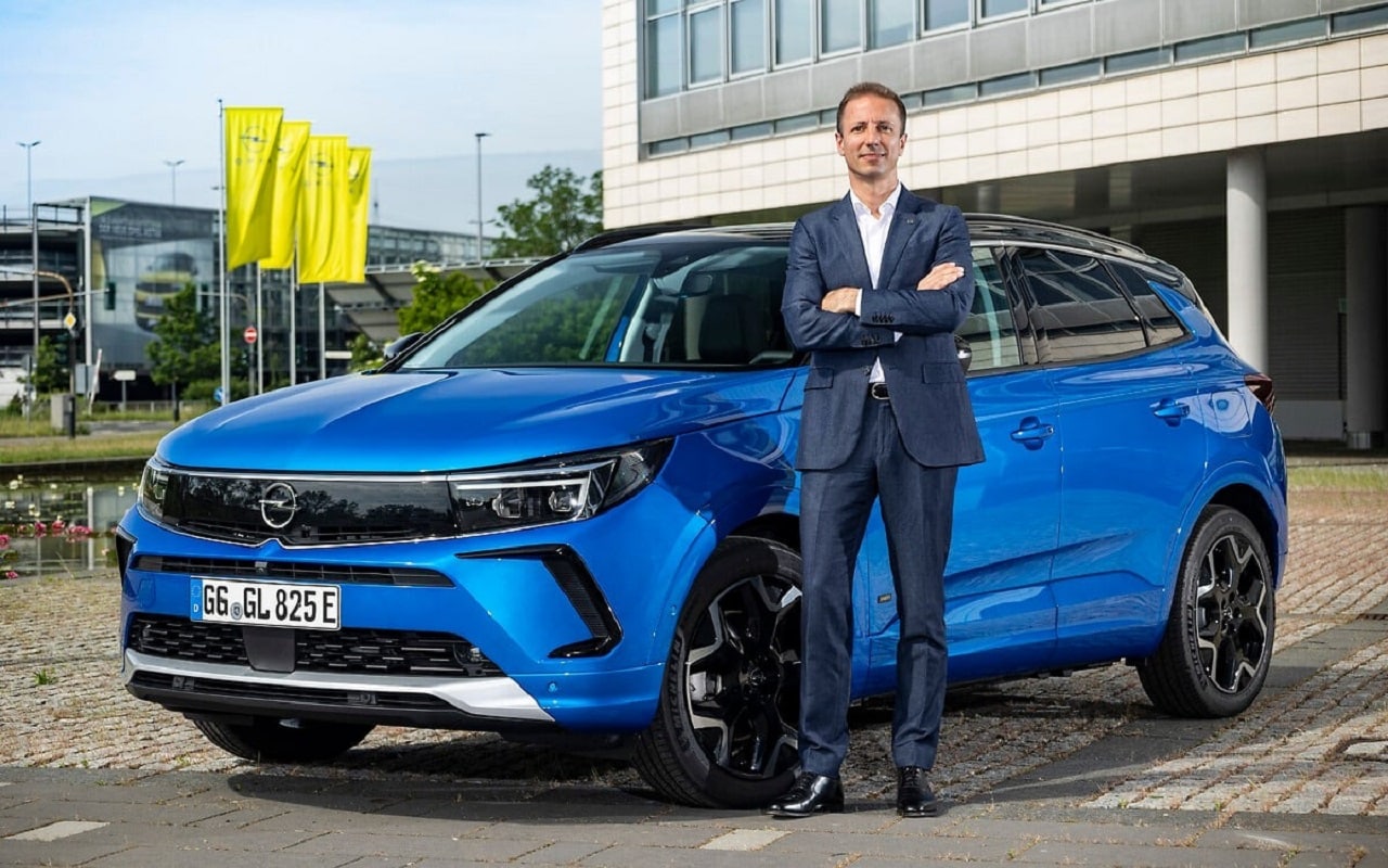 Opel, Florian Huettl: “Produrre un’auto elettrica da meno di 25.000 euro in Germania? Al momento è impossibile”