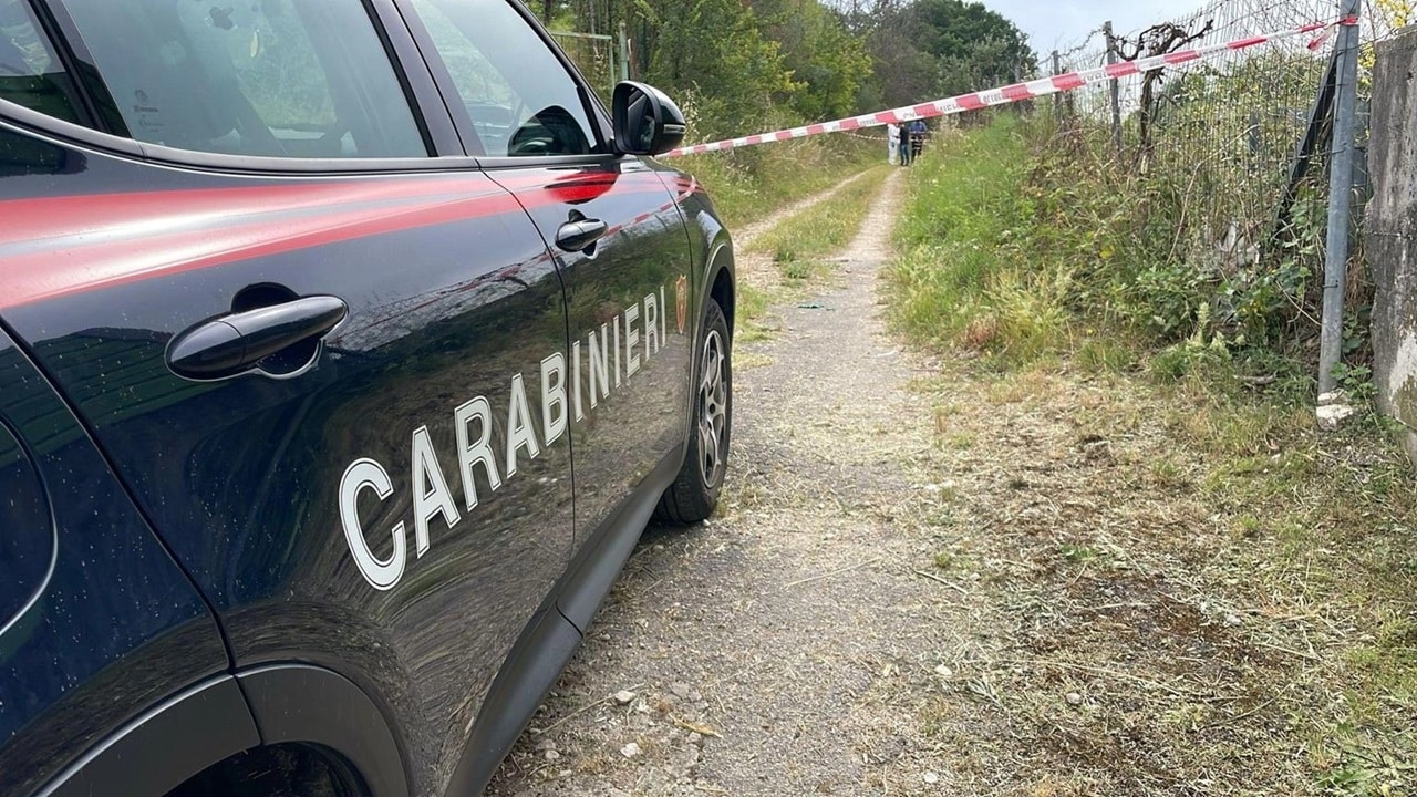 Lite per il parcheggio dell’auto: guardia giurata uccide vicino