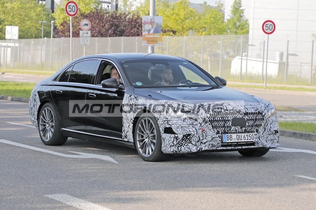 Mercedes Classe S 2025: il restyling si ‘scopre’ [FOTO SPIA]
