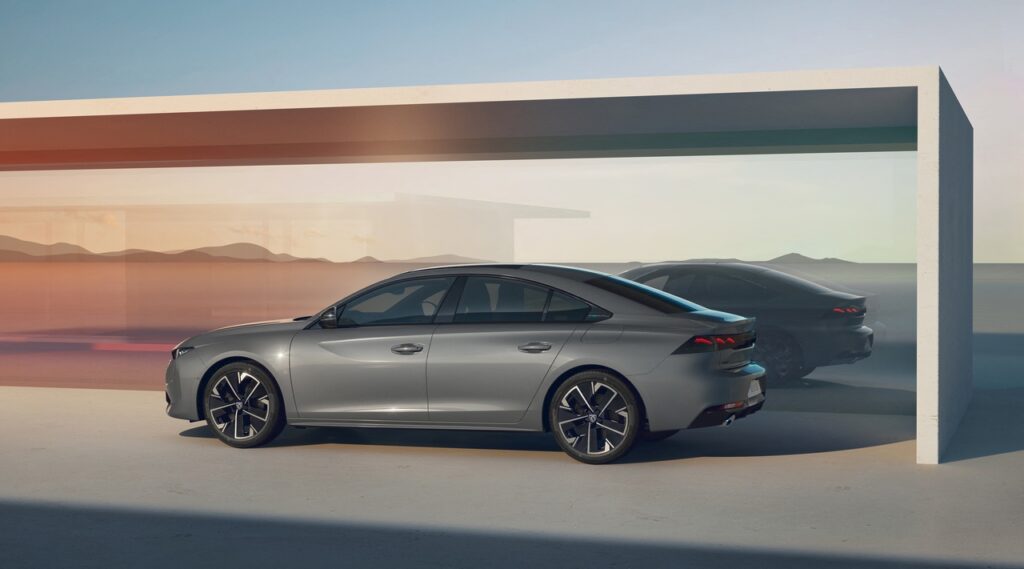 Peugeot 508 2024: caratteristiche, prezzi e motori a disposizione