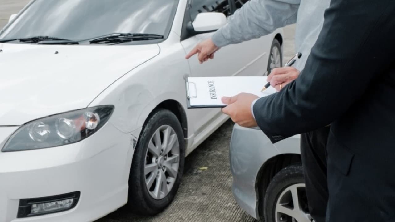 RC Auto: a maggio torna a scendere, 400 euro il premio medio