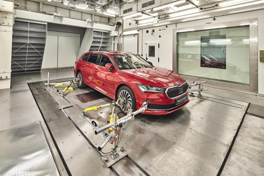 Skoda: inaugurato un nuovo centro di simulazione a Mlada Boleslav