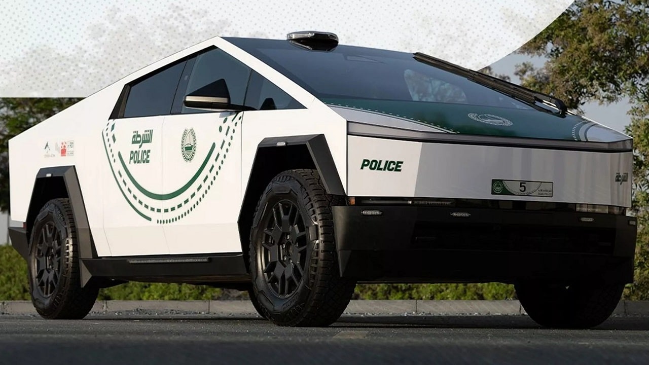 La polizia di Dubai ha aggiunto un Tesla Cybertruck alla sua flotta