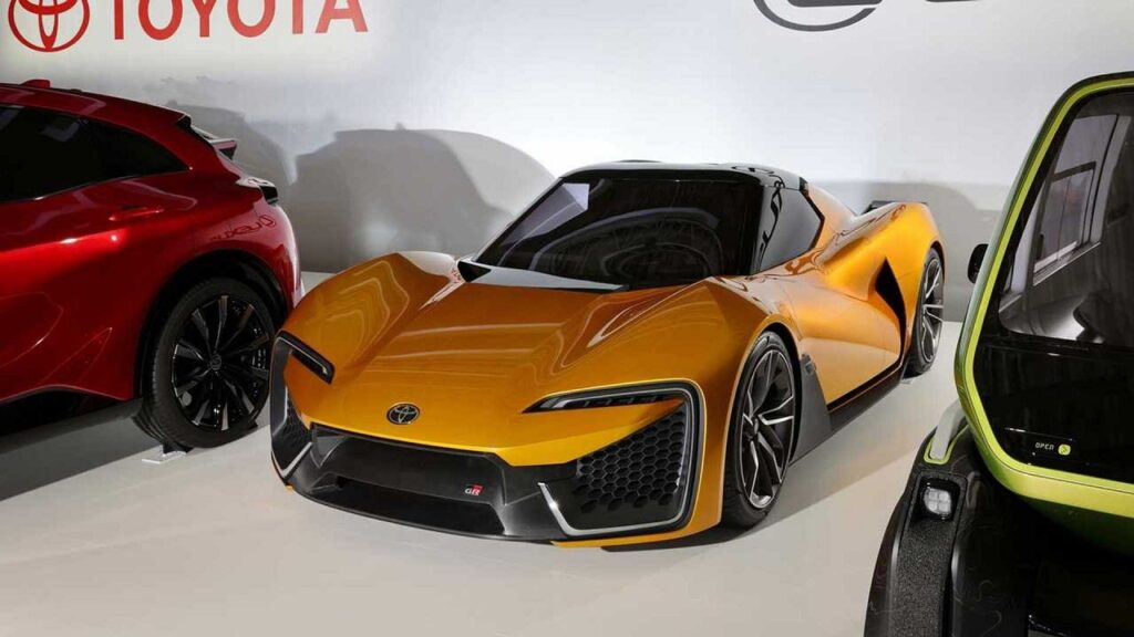 Toyota vuole produrre più auto sportive ma ha bisogno di aiuto