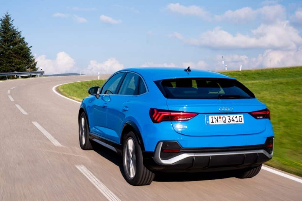 Audi Q3 e Q3 Sportback 2024: caratteristiche, prezzi e la gamma motori completa