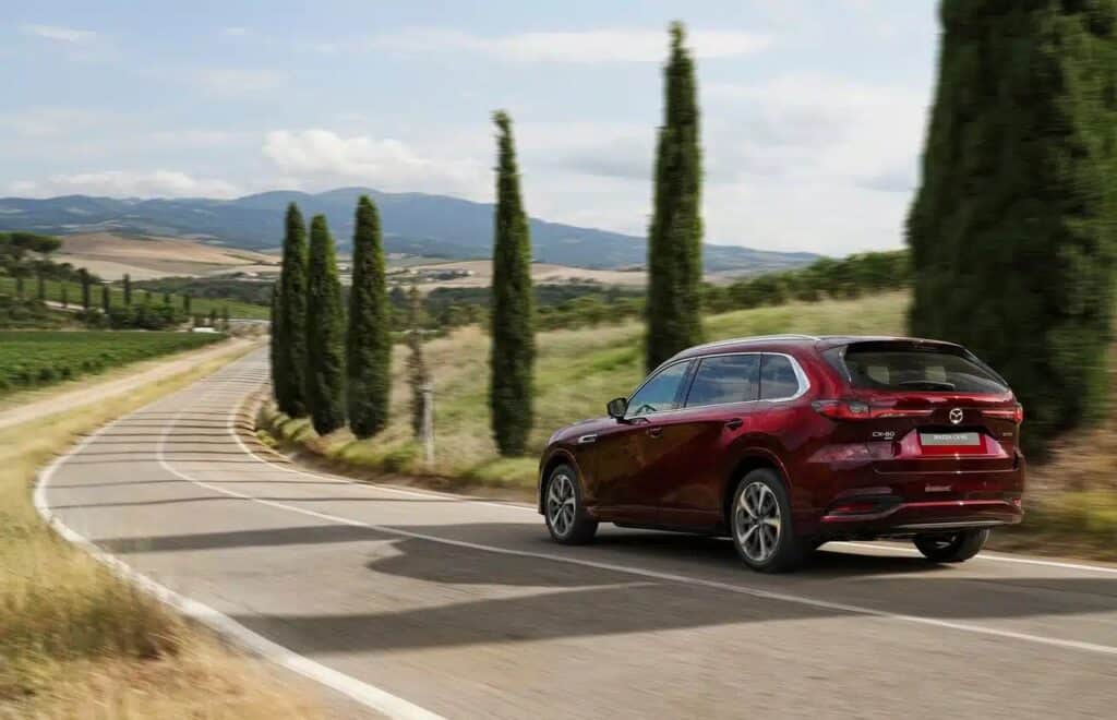 Mazda CX-80 2024: i motori, il prezzo e gli allestimenti a disposizione